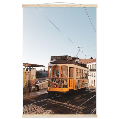 Bahn in Lissabon - Printree.ch Bahn, Foto, Fotografie, issabon, Metro, Nahverkehr, Portugal, Reisen, Sehenswürdigkeiten, Stadtbahn, Straßenbahn, Transport, unsplash, urban, öffentlicher Verkehr