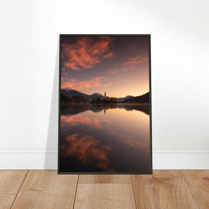 Bled am malerischen See - Printree.ch Abendstimmung, Aussichtspunkt, Bergkulisse, Bled, Foto, Fotografie, Landschaft, Natur, Reisen, romantisch, See, Slowenien, Sonnenuntergang, unsplash, Wassersport