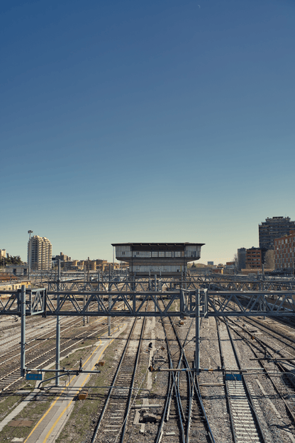 Bologna Bahnhof - Printree.ch Architektur, Bahnhof, Blick, Bologna, einfachschweizer, Eisenbahn, exklusiv, Foto, Fotografie, Gebäude, Gleis, Industrie, italien, Landschaft, Panorama, Passagiere, Poster, Reise, Reisen, Schiene, Schnee, Stadt, Stadtbild, Tourismus, Transport, Umwelt, Wahrzeichen, zentral, Zug