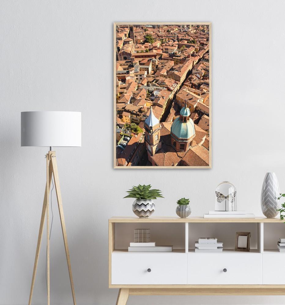 Bologna Stadt - Printree.ch alt, architektonisch, asinelli, blick, bologna, einfachschweizer, emilia, europa, exklusiv, Foto, Fotografie, gebäude, italien, italienisch, kirche, landschaft, luftaufnahme, maggiore, mittelalterlich, orange, panorama, Poster, Reisen, romagna, stadt, stadtbild, straße, städtisch, szene, turm, wahrzeichen, zentrum