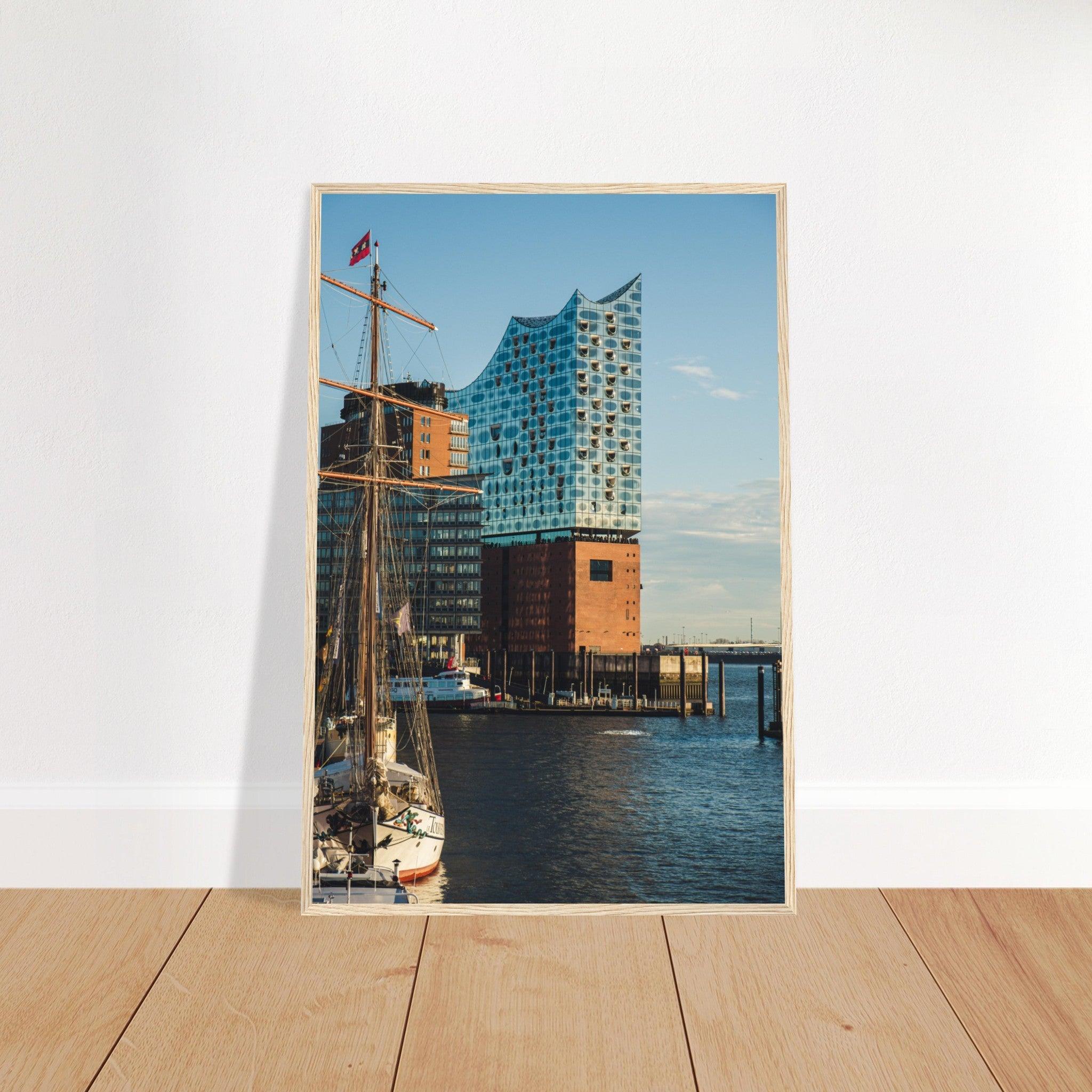 Elbphilharmonie in Hamburg, Deutschland - Printree.ch Architektur, Deutschland, Elbphilharmonie, Foto, Fotografie, Hafen, Hamburg, Konzerthaus, Konzertsaal, Kultur, Landungsbrücken, moderne Architektur, Musik, Reisen, unsplash, Wahrzeichen