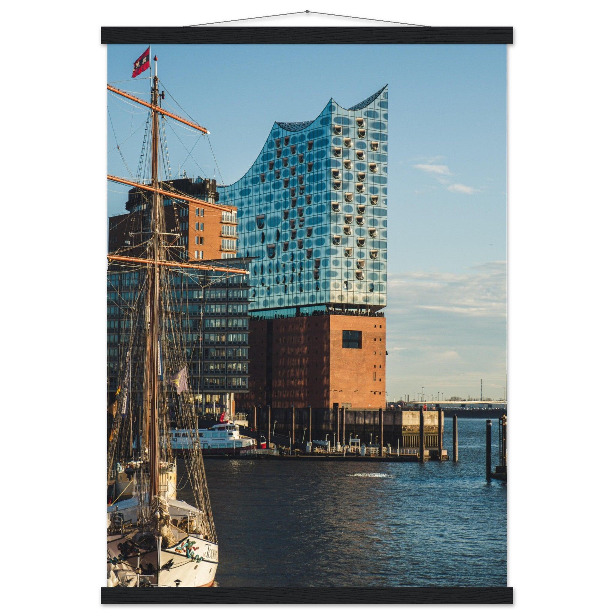 Elbphilharmonie in Hamburg, Deutschland - Printree.ch Architektur, Deutschland, Elbphilharmonie, Foto, Fotografie, Hafen, Hamburg, Konzerthaus, Konzertsaal, Kultur, Landungsbrücken, moderne Architektur, Musik, Reisen, unsplash, Wahrzeichen