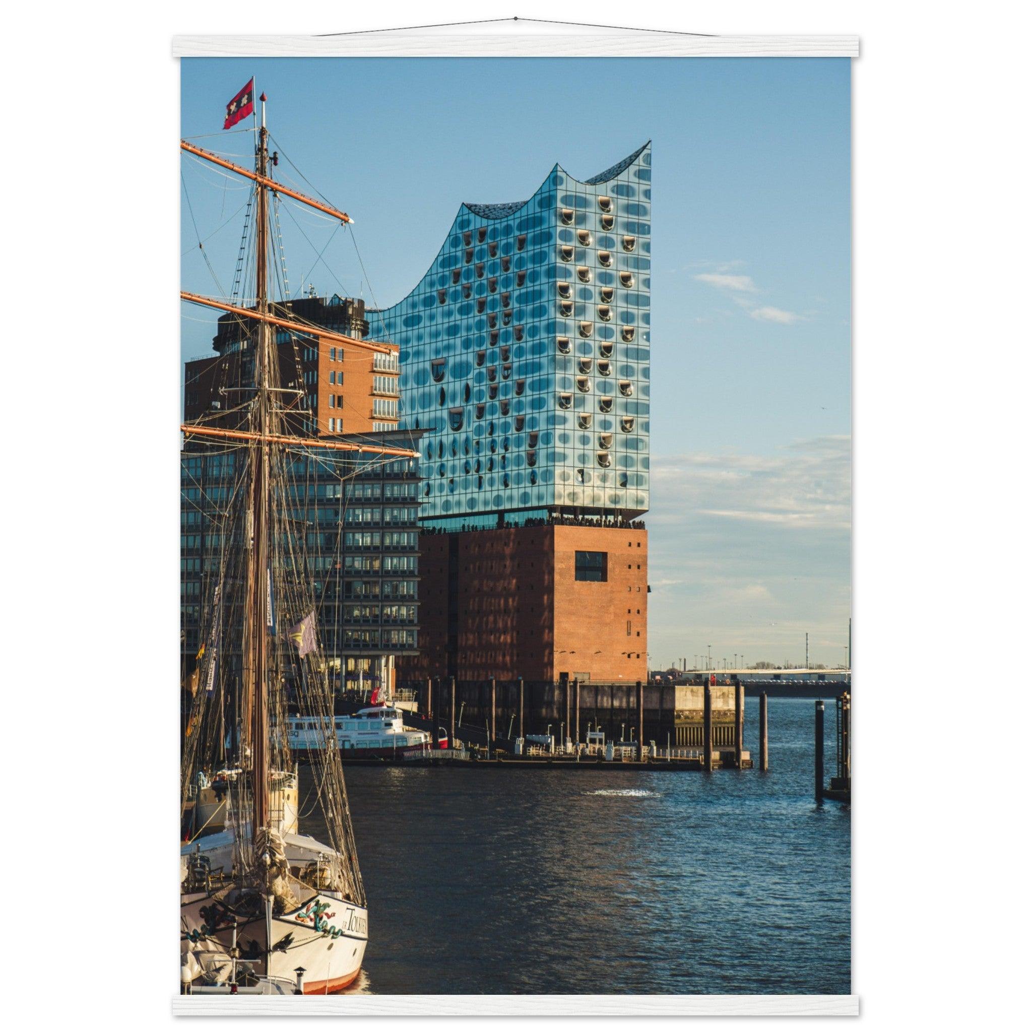 Elbphilharmonie in Hamburg, Deutschland - Printree.ch Architektur, Deutschland, Elbphilharmonie, Foto, Fotografie, Hafen, Hamburg, Konzerthaus, Konzertsaal, Kultur, Landungsbrücken, moderne Architektur, Musik, Reisen, unsplash, Wahrzeichen