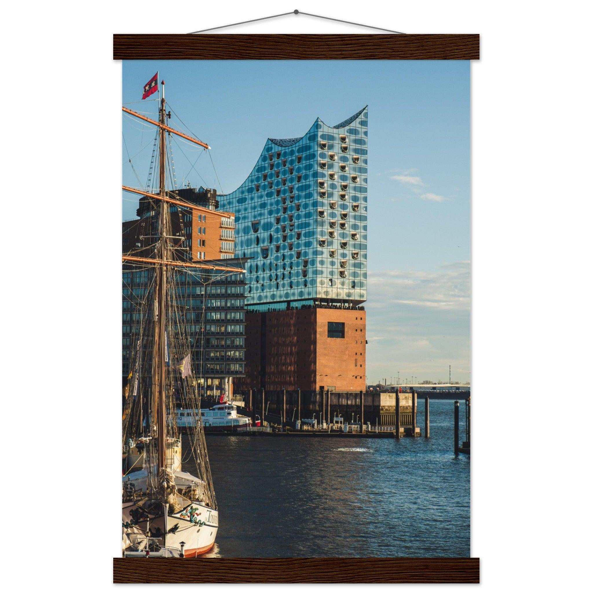 Elbphilharmonie in Hamburg, Deutschland - Printree.ch Architektur, Deutschland, Elbphilharmonie, Foto, Fotografie, Hafen, Hamburg, Konzerthaus, Konzertsaal, Kultur, Landungsbrücken, moderne Architektur, Musik, Reisen, unsplash, Wahrzeichen