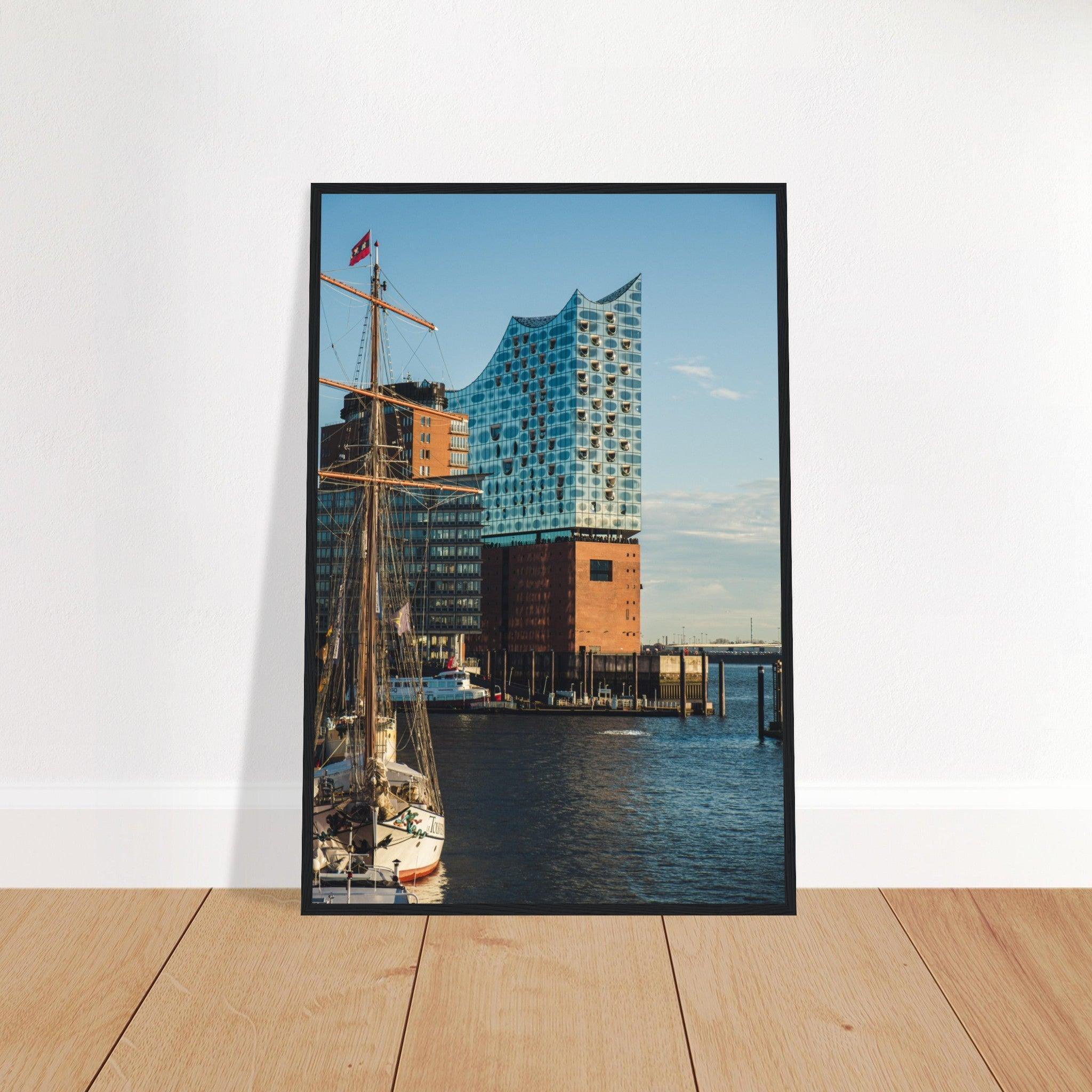 Elbphilharmonie Poster - Printree.ch Architektur, Deutschland, Elbphilharmonie, Foto, Fotografie, Hafen, Hamburg, Konzerthaus, Konzertsaal, Kultur, Landungsbrücken, moderne Architektur, Musik, Reisen, unsplash, Wahrzeichen