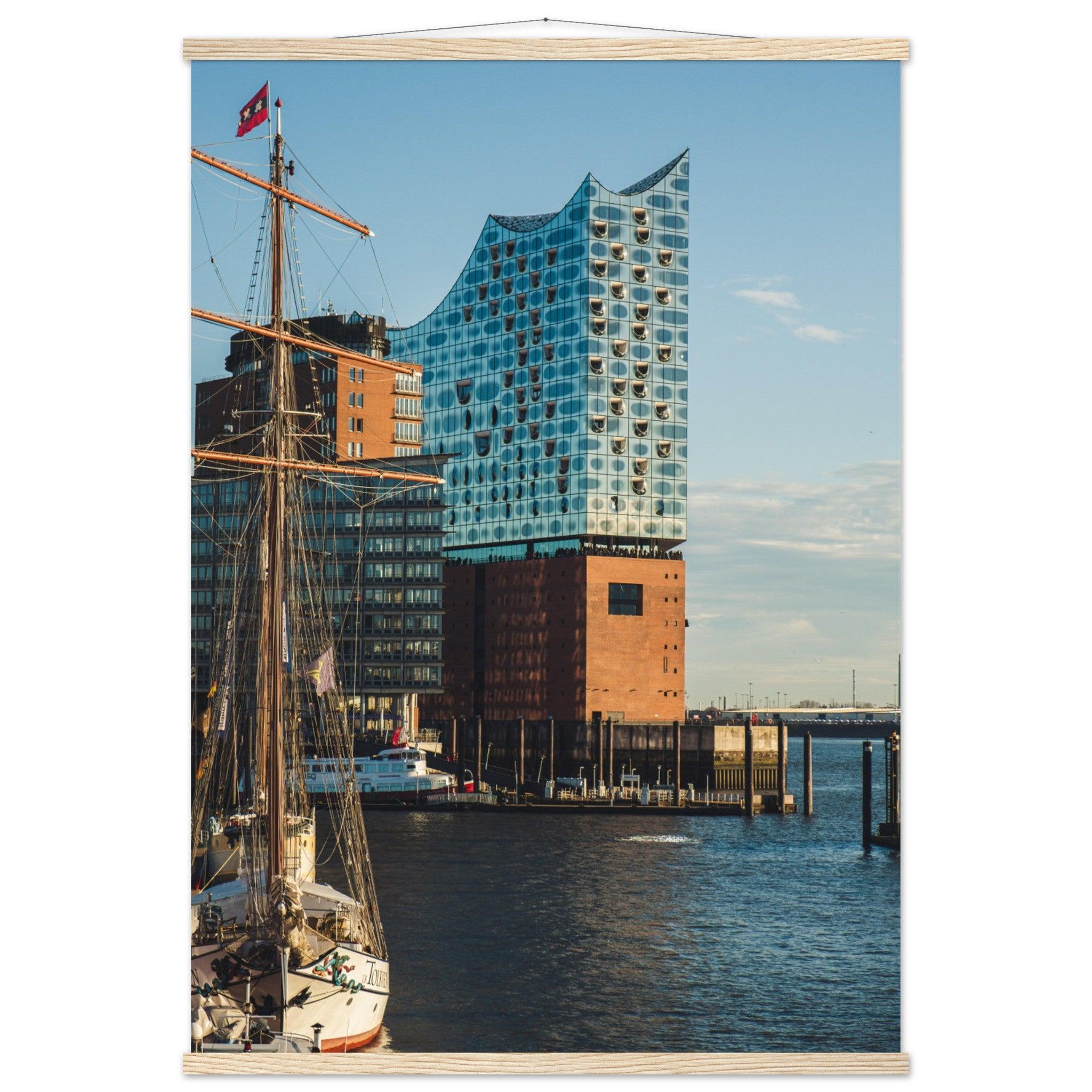 Elbphilharmonie Poster - Printree.ch Architektur, Deutschland, Elbphilharmonie, Foto, Fotografie, Hafen, Hamburg, Konzerthaus, Konzertsaal, Kultur, Landungsbrücken, moderne Architektur, Musik, Reisen, unsplash, Wahrzeichen