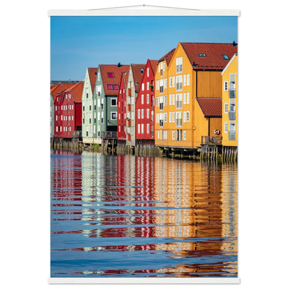 Häuser von Trondheim, Norwegen - Printree.ch Architektur, bunte Häuser, Foto, Fotografie, historisch, Holzhäuser, Häuser, Küstenstadt, Norwegen, Reisen, skandinavisch, Stadtansicht, Stadtbild, Trondheim, unsplash