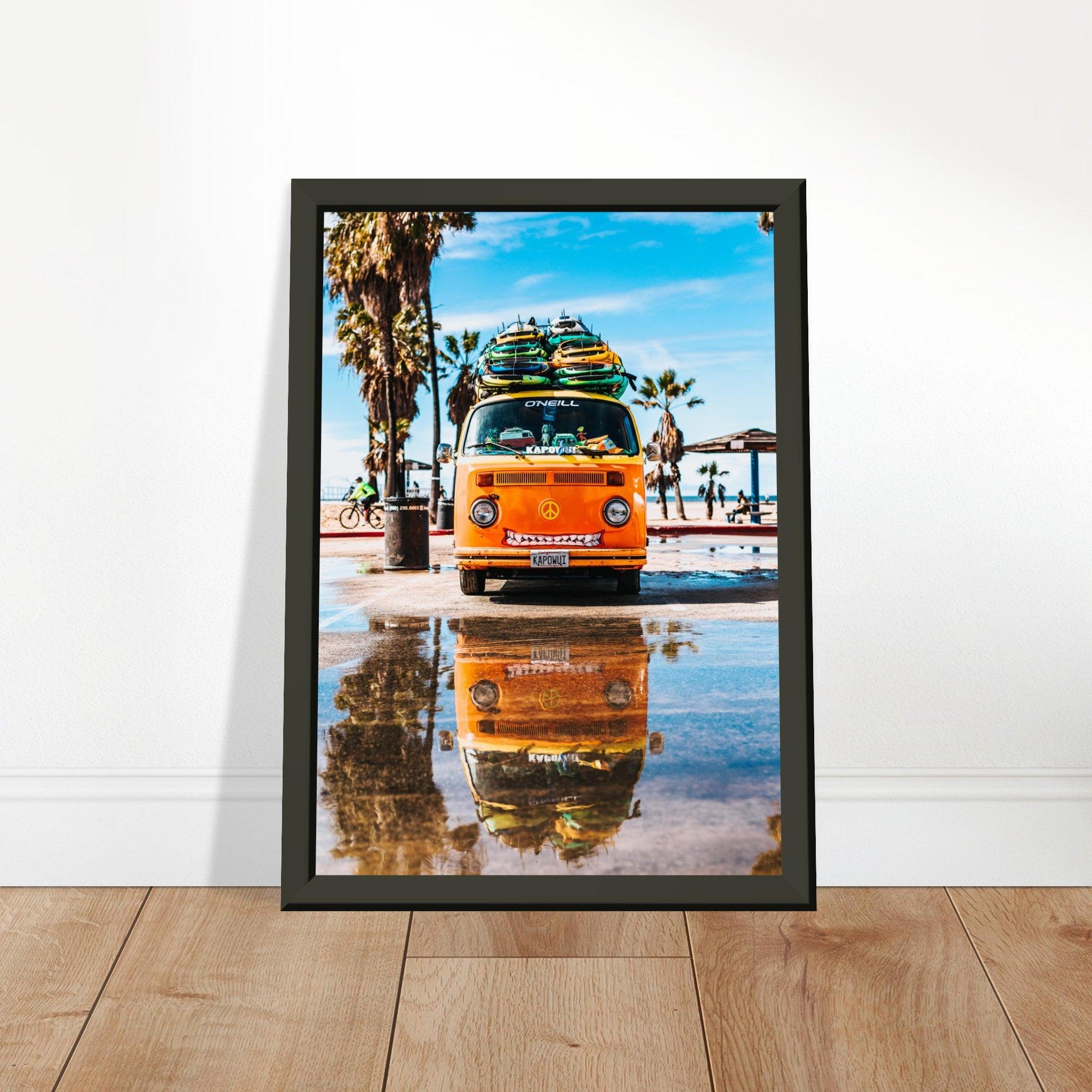 Hawaii VW-Bus Poster - Printree.ch Abenteuer, Campervan, Foto, Fotografie, Hawaii, Inseln, Küste, Reisen, Retro, Roadtrip, Strand, Surfen, unsplash, VW-Bus