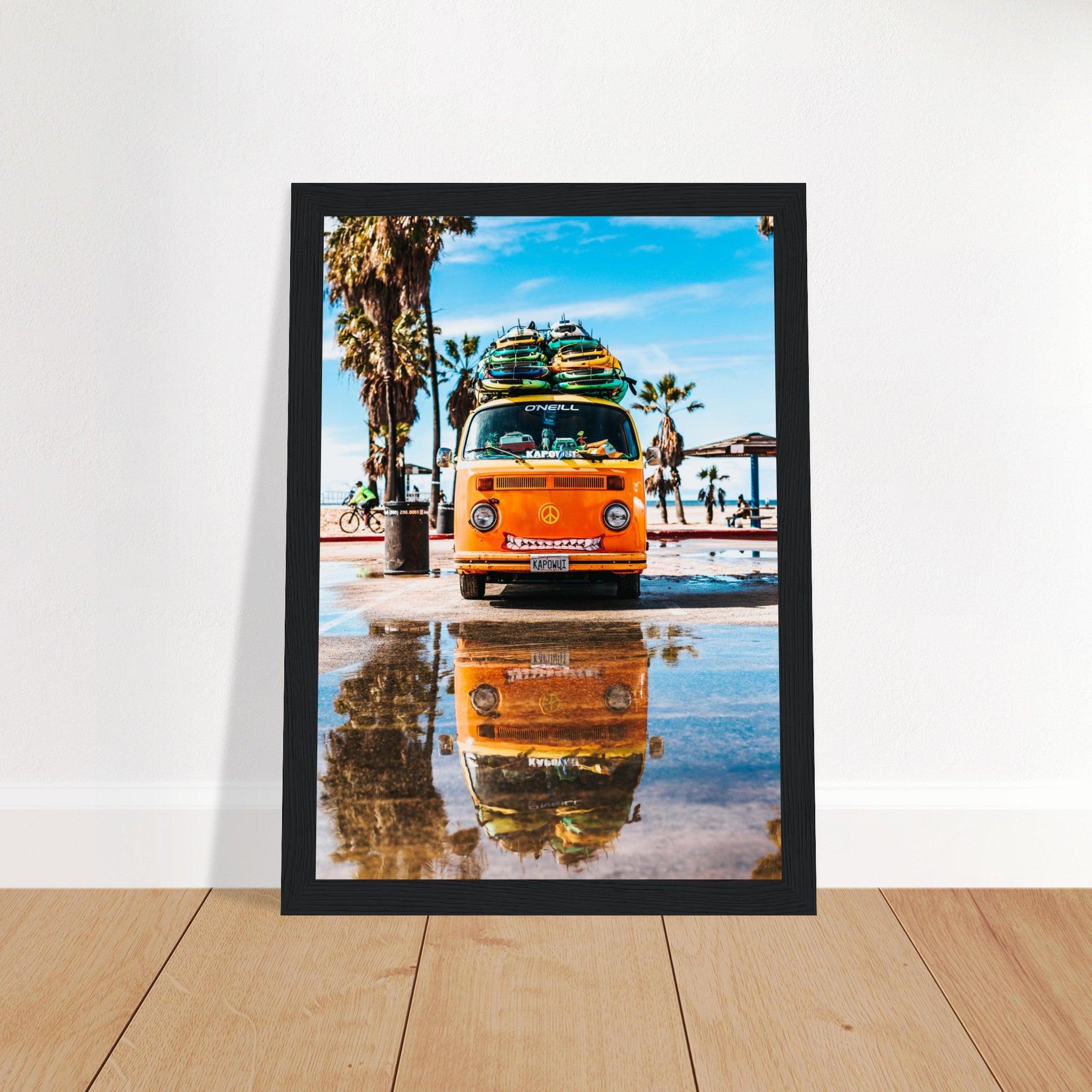 Hawaii VW-Bus Poster - Printree.ch Abenteuer, Campervan, Foto, Fotografie, Hawaii, Inseln, Küste, Reisen, Retro, Roadtrip, Strand, Surfen, unsplash, VW-Bus