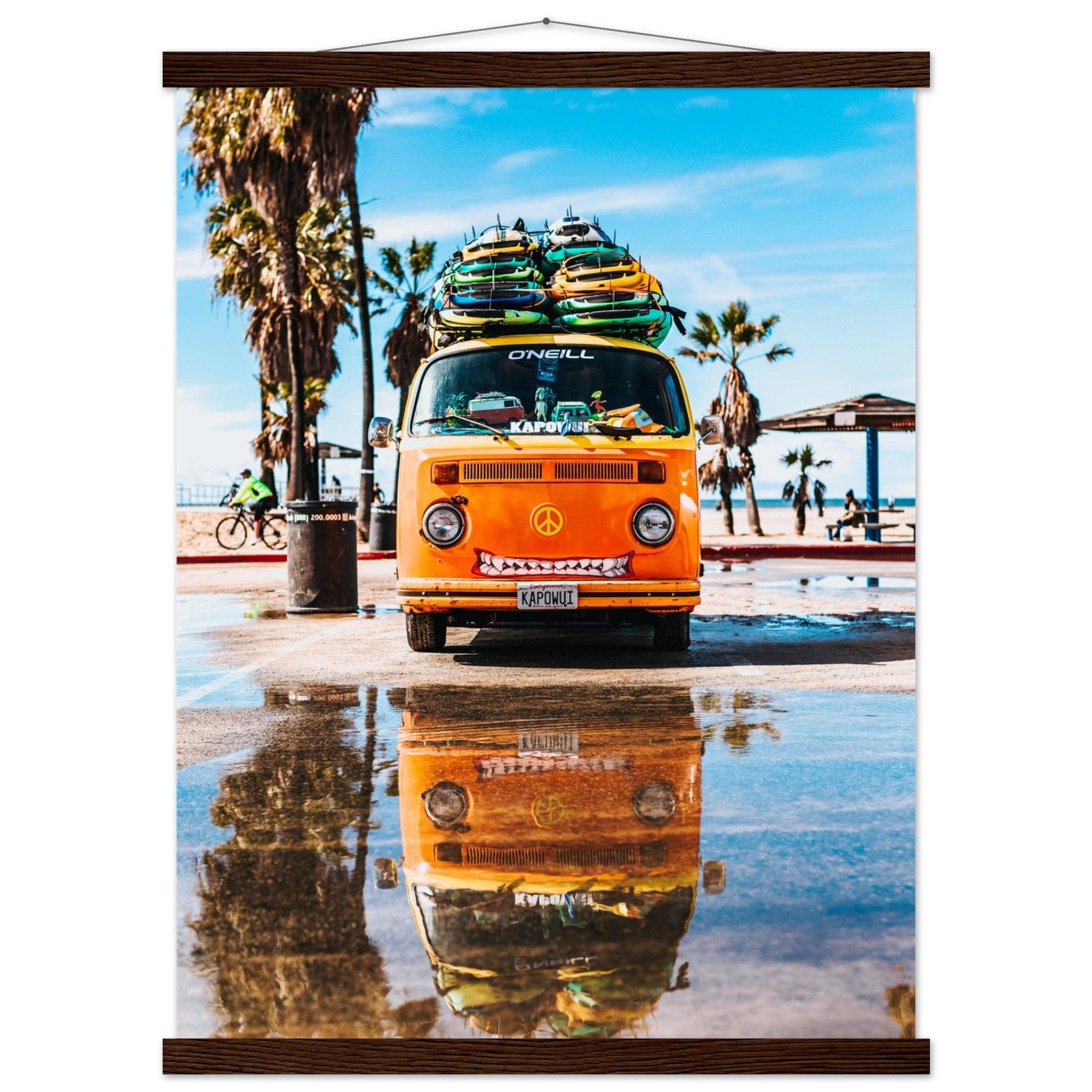 Hawaii VW-Bus Poster - Printree.ch Abenteuer, Campervan, Foto, Fotografie, Hawaii, Inseln, Küste, Reisen, Retro, Roadtrip, Strand, Surfen, unsplash, VW-Bus