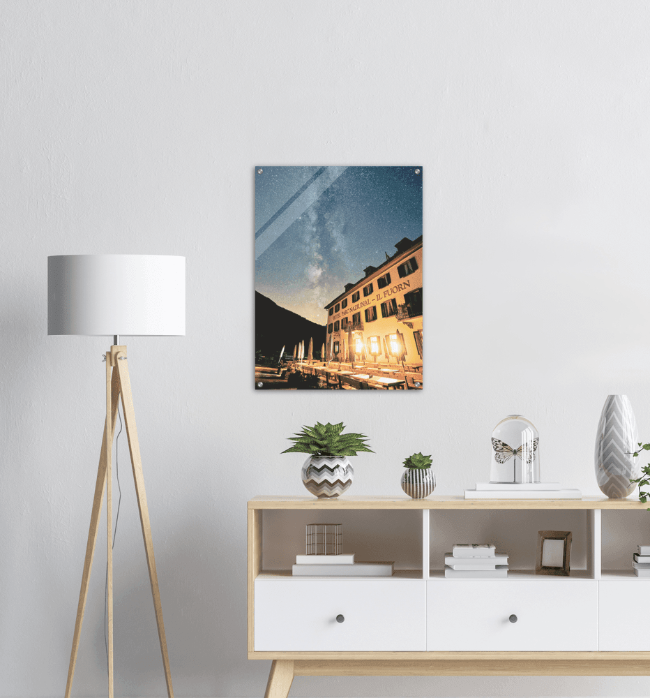 Il Fourn Hotel mit Milchstrasse - Printree.ch einfachschweizer, exklusiv, Foto, Fotografie, Galaxie, landschaft, Poster, Reisen, Schweiz, schweizer alpen, tourismus, Universum