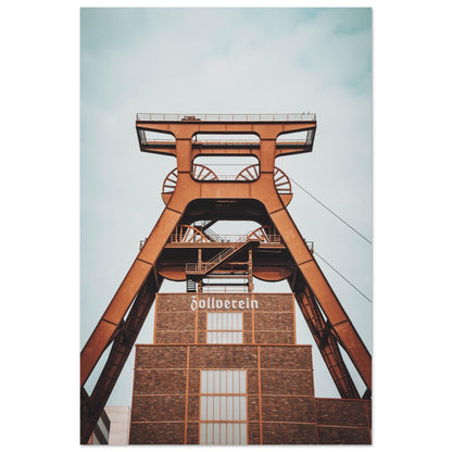 Industriearchitektur-Poster: Zeche Zollverein - Printree.ch Architektur, Ausstellung, Bergbau, Essen, Foto, Fotografie, Industriedenkmal, Industriekultur, Kultur, Museum, Reisen, Ruhrgebiet, UNESCO-Welterbe, unsplash, Zeche Zollverein