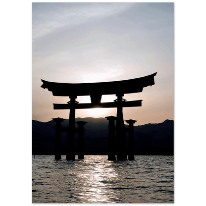 Itsukushima-Schrein - Printree.ch Asien, attraktion, berühmt, blau, buddhismus, buddhistisch, einfachschweizer, exklusiv, Foto, Fotografie, historisch, insel, Japan, landschaft, meer, miyajima, natur, orange, Poster, Reisen, religion, schrein, schwimmend, sonnenaufgang, sonnenuntergang, tor, tourismus, wasser, welt, wolken