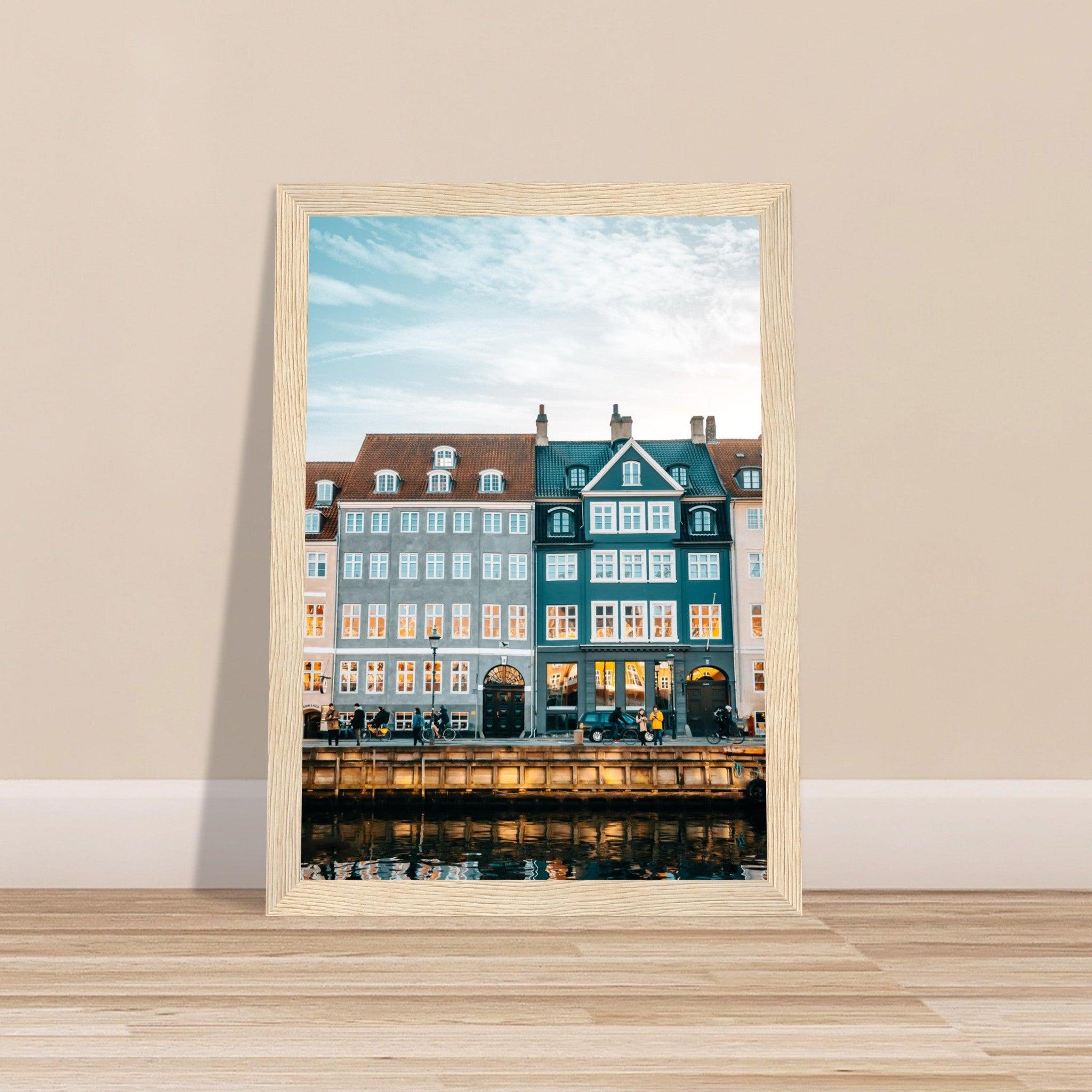 Kopenhagener Stadtposter - Printree.ch Architektur, Dänemark, Fahrradstadt, Foto, Fotografie, Kopenhagen, Kultur, Meer, Nyhavn, Reisen, Schloss Christiansborg, Skandinavien, Stadt, Tivoli, unsplash