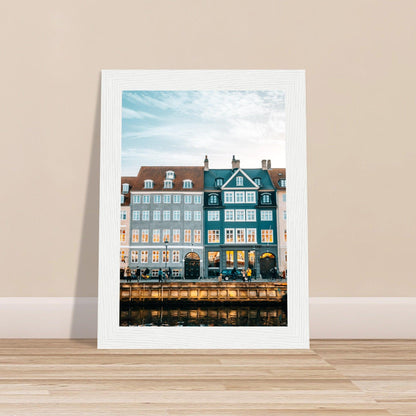 Kopenhagener Stadtposter - Printree.ch Architektur, Dänemark, Fahrradstadt, Foto, Fotografie, Kopenhagen, Kultur, Meer, Nyhavn, Reisen, Schloss Christiansborg, Skandinavien, Stadt, Tivoli, unsplash