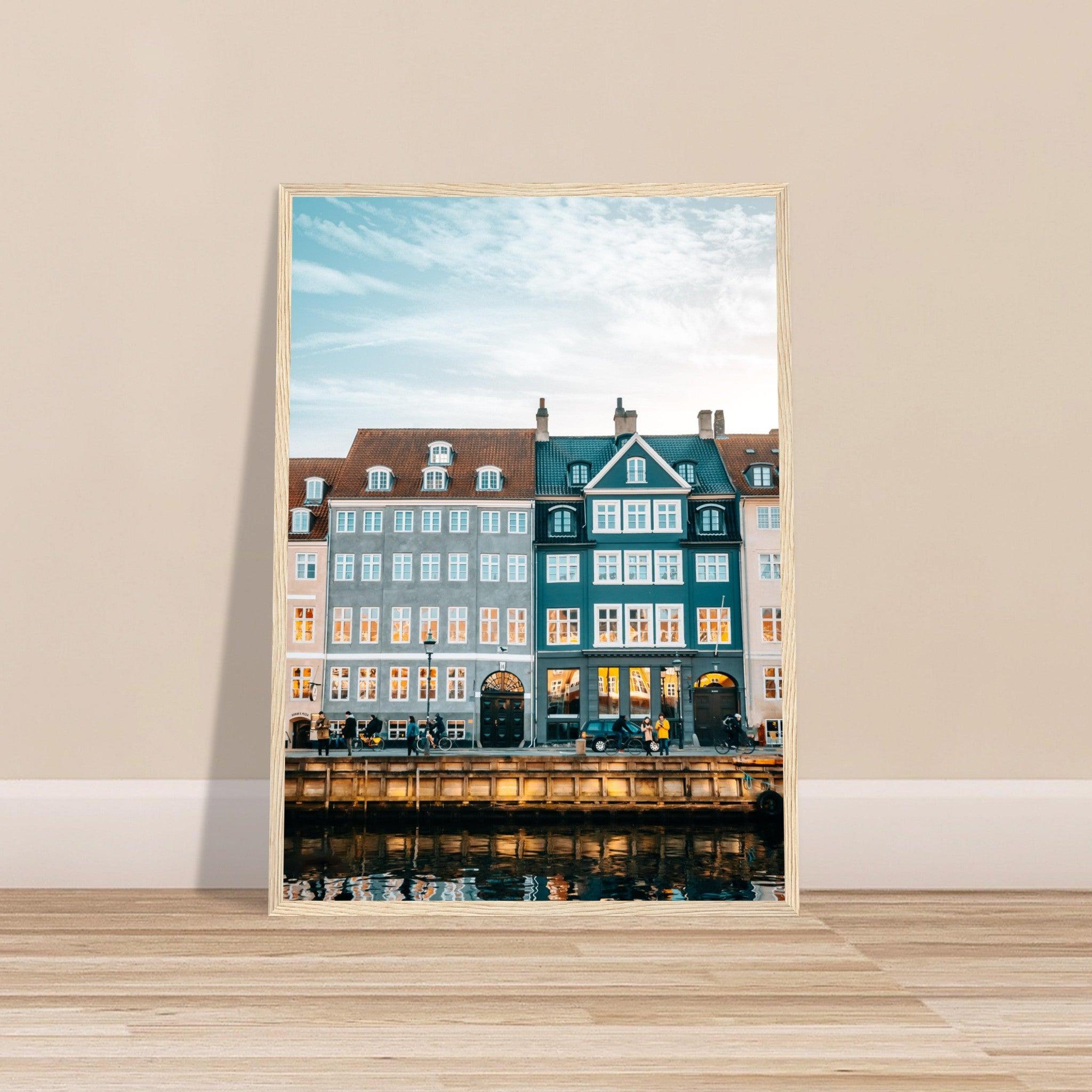 Kopenhagener Stadtposter - Printree.ch Architektur, Dänemark, Fahrradstadt, Foto, Fotografie, Kopenhagen, Kultur, Meer, Nyhavn, Reisen, Schloss Christiansborg, Skandinavien, Stadt, Tivoli, unsplash