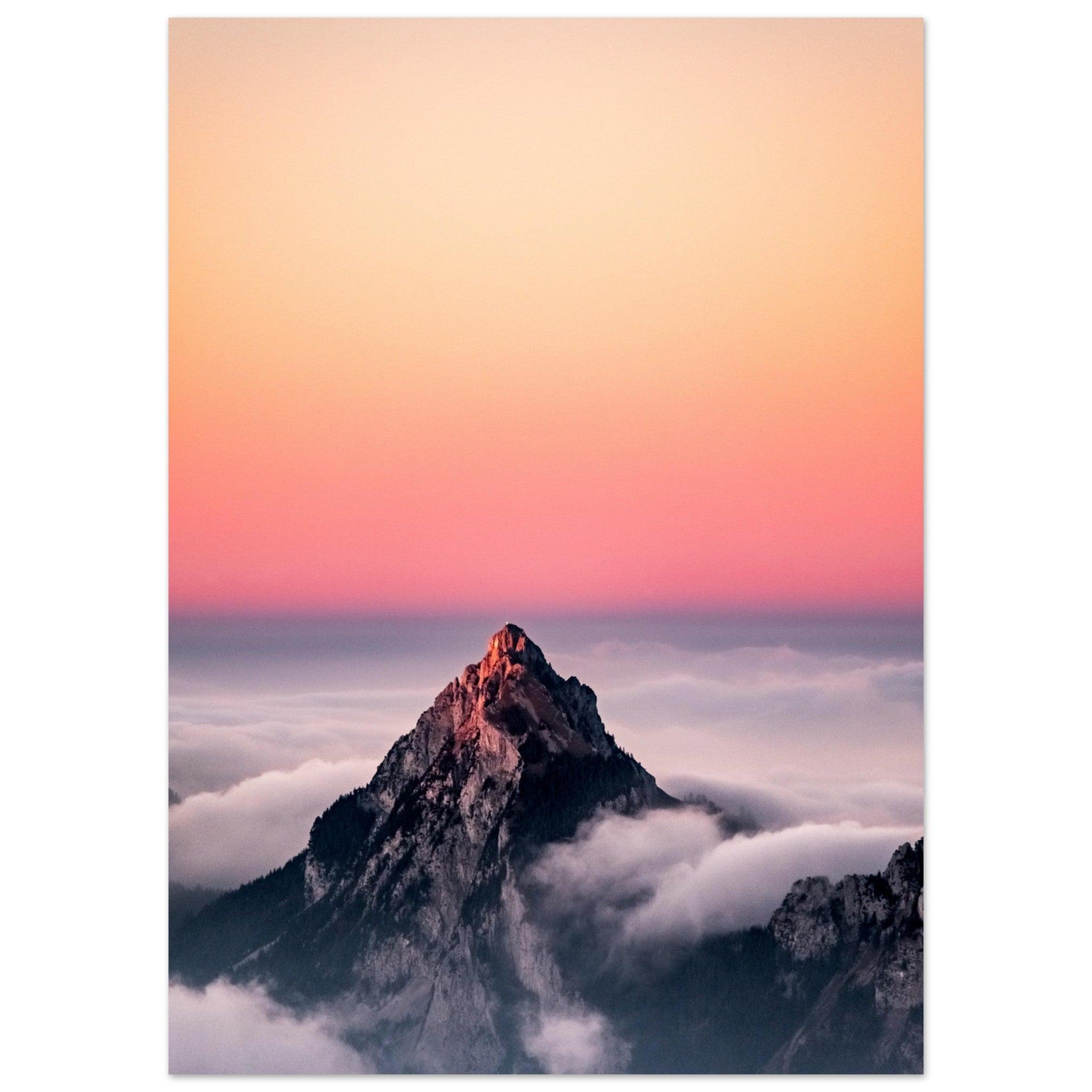 Majestätischer Bergblick aus der Luft - Printree.ch alpin, Unsplash