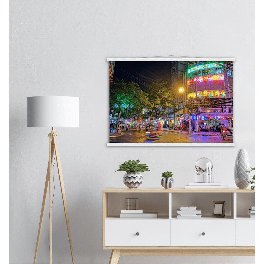 Nachtleben Hanoi - Printree.ch abend, Asien, attraktion, beschäftigt, dämmerung, einfachschweizer, exklusiv, Foto, Fotografie, geschäft, hanoi, innenstadt, landschaft, licht, nacht, Poster, reise, Reisen, sonnenuntergang, stadt, straße, tourismus, transport, urban, verkehr, vietnam, ziel