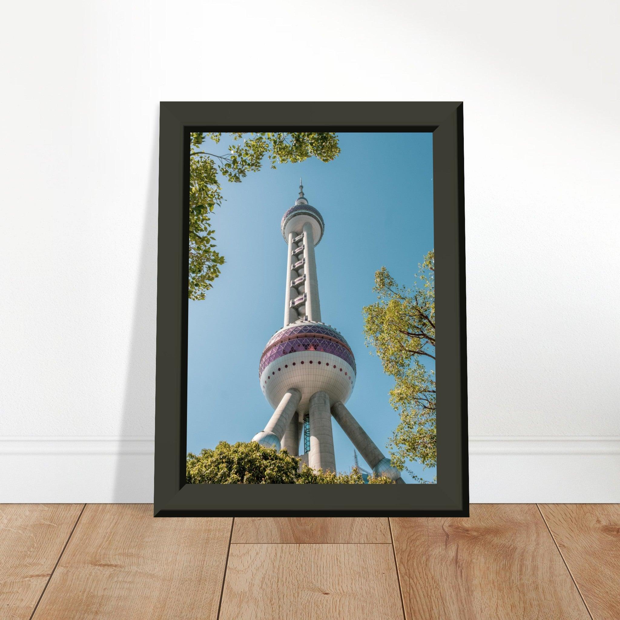 Oriental Pearl Tower - Printree.ch Architektur, Aussichtsplattform, China, Fernsehturm, futuristisch, Kopenhagen, Kultur, moderne Architektur, Oriental Pearl Tower, Shanghai, Skyline, Stadt, Stadtbild, Touristenattraktion, unsplash, Wahrzeichen