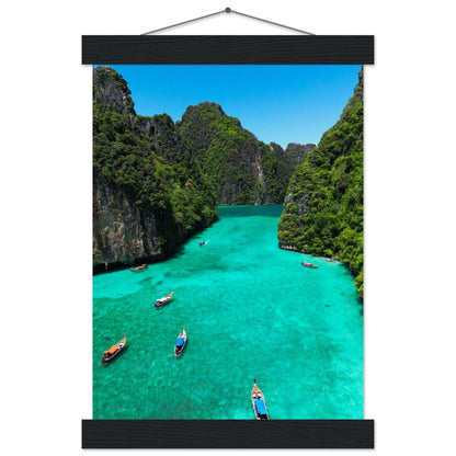 Pi Leh Bay Poster: Tropische Schönheit - Printree.ch Andamanisches Meer, Bootstour, Foto, Fotografie, Inseln, Krabi, Küstenlandschaft, Mueang Krabi Bezirk, Naturschönheit, Pi Leh Bay, Pi Leh Lagoon, Reisen, Thailand, türkisfarbenes Wasser, unsplash