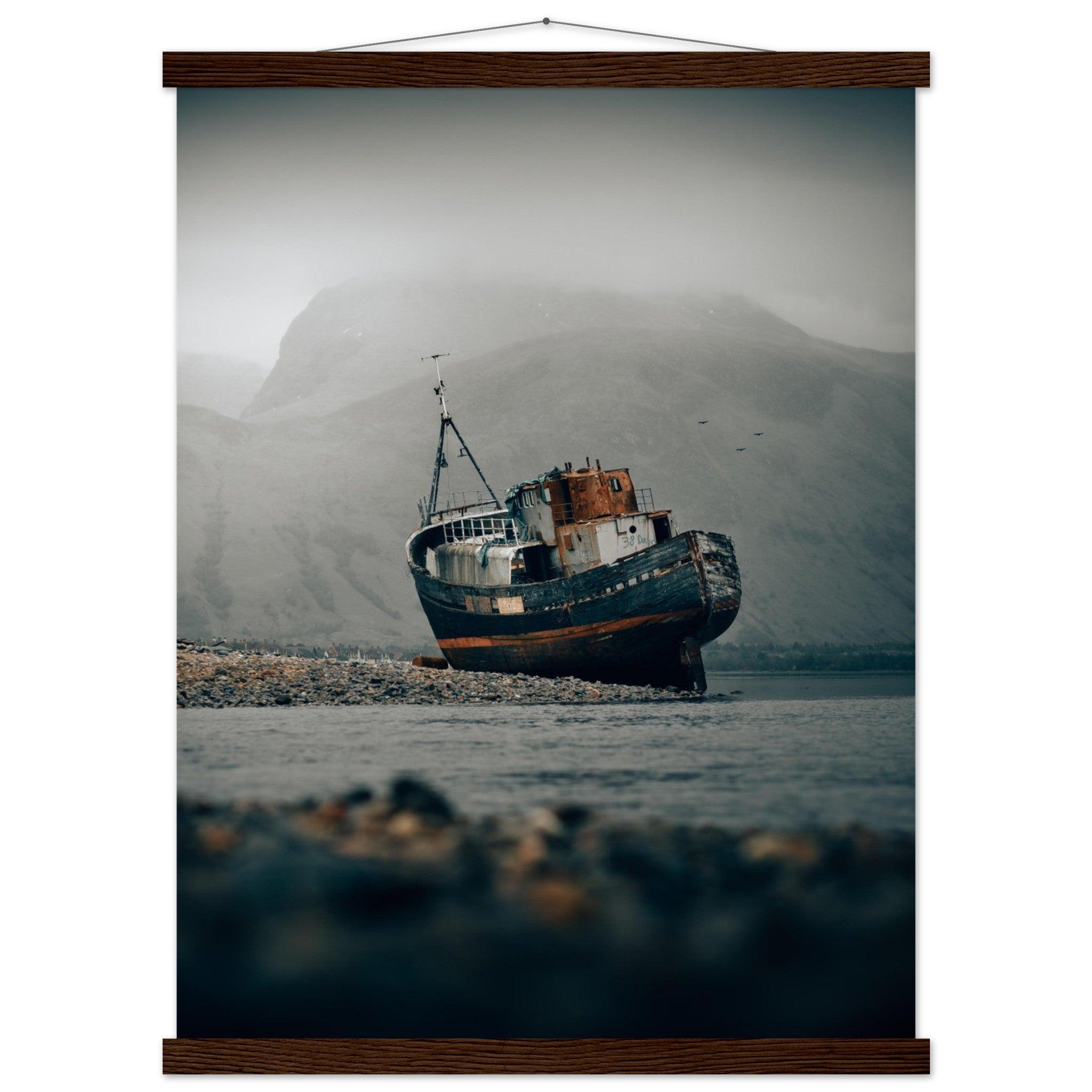 Schiffswrack in Schottland - Printree.ch Foto, Fotografie, Geschichte, Küste, maritimes Erbe, Meereslandschaft, Reisen, Schiffswrack, Schottland, Sehenswürdigkeit, unsplash, Unterwasserwelt, Wracktauchen