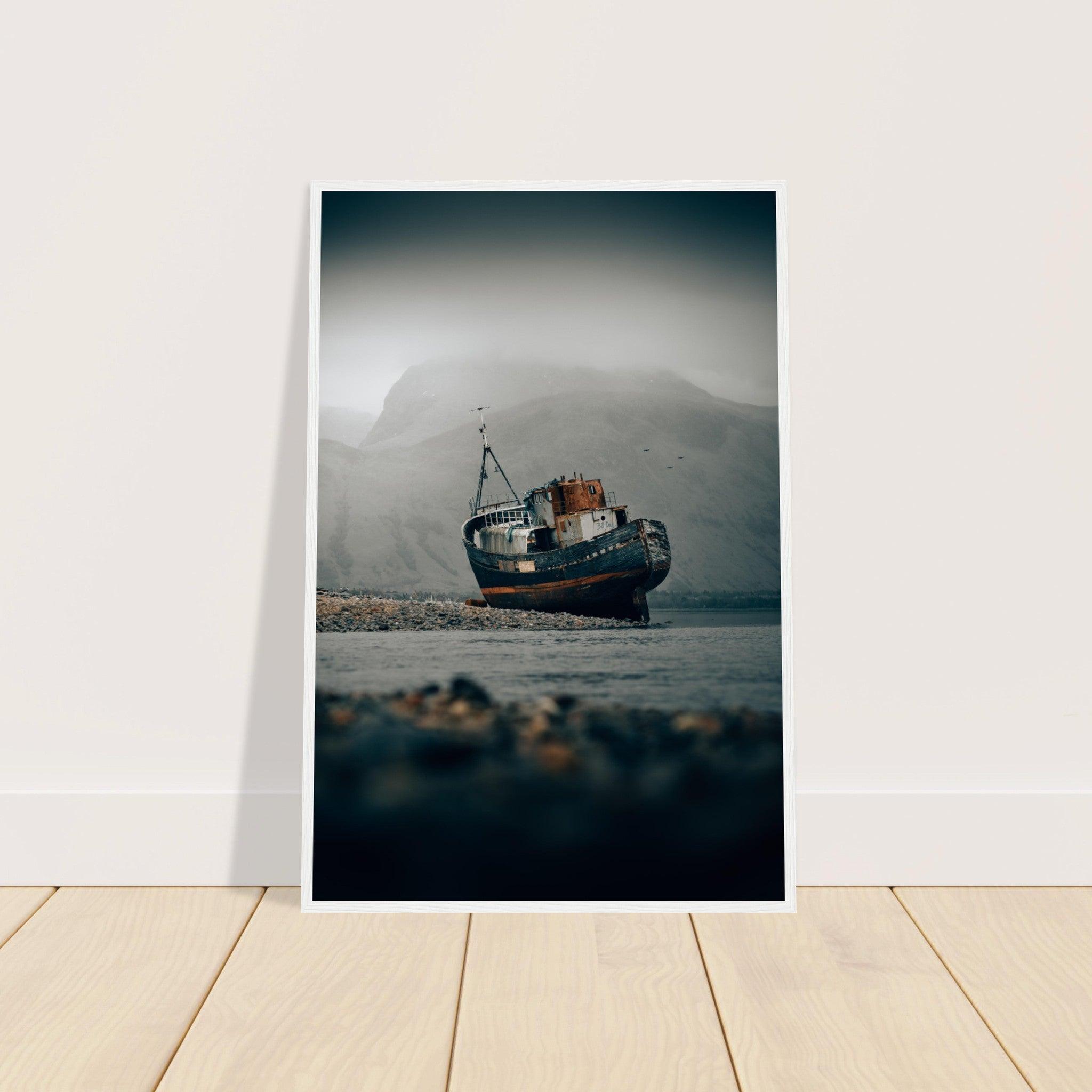 Schottisches Schiffswrack Poster - Printree.ch Foto, Fotografie, Geschichte, Küste, maritimes Erbe, Meereslandschaft, Reisen, Schiffswrack, Schottland, Sehenswürdigkeit, unsplash, Unterwasserwelt, Wracktauchen