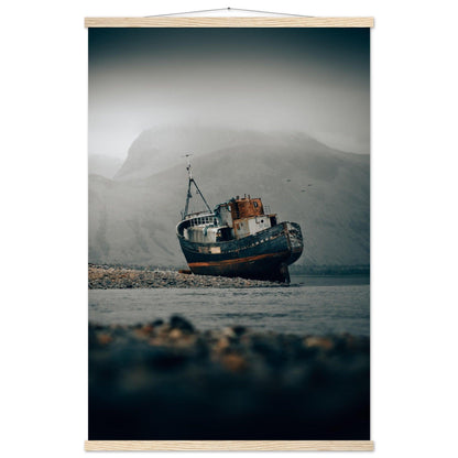 Schottisches Schiffswrack Poster - Printree.ch Foto, Fotografie, Geschichte, Küste, maritimes Erbe, Meereslandschaft, Reisen, Schiffswrack, Schottland, Sehenswürdigkeit, unsplash, Unterwasserwelt, Wracktauchen