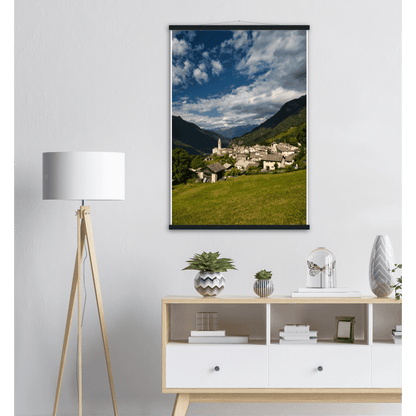 Soglio GR - Printree.ch alpen, alt, architektur, berg, berge, blick, bäume, denkmal, dorf, einfachschweizer, europa, exklusiv, Foto, Fotografie, gebäude, grün, herbst, historisch, häuser, kirche, landschaft, maloja, mittelalterlich, natur, nebel, panorama, Poster, reisen, Schweiz, soglio, stadt, stein, tal, tourismus