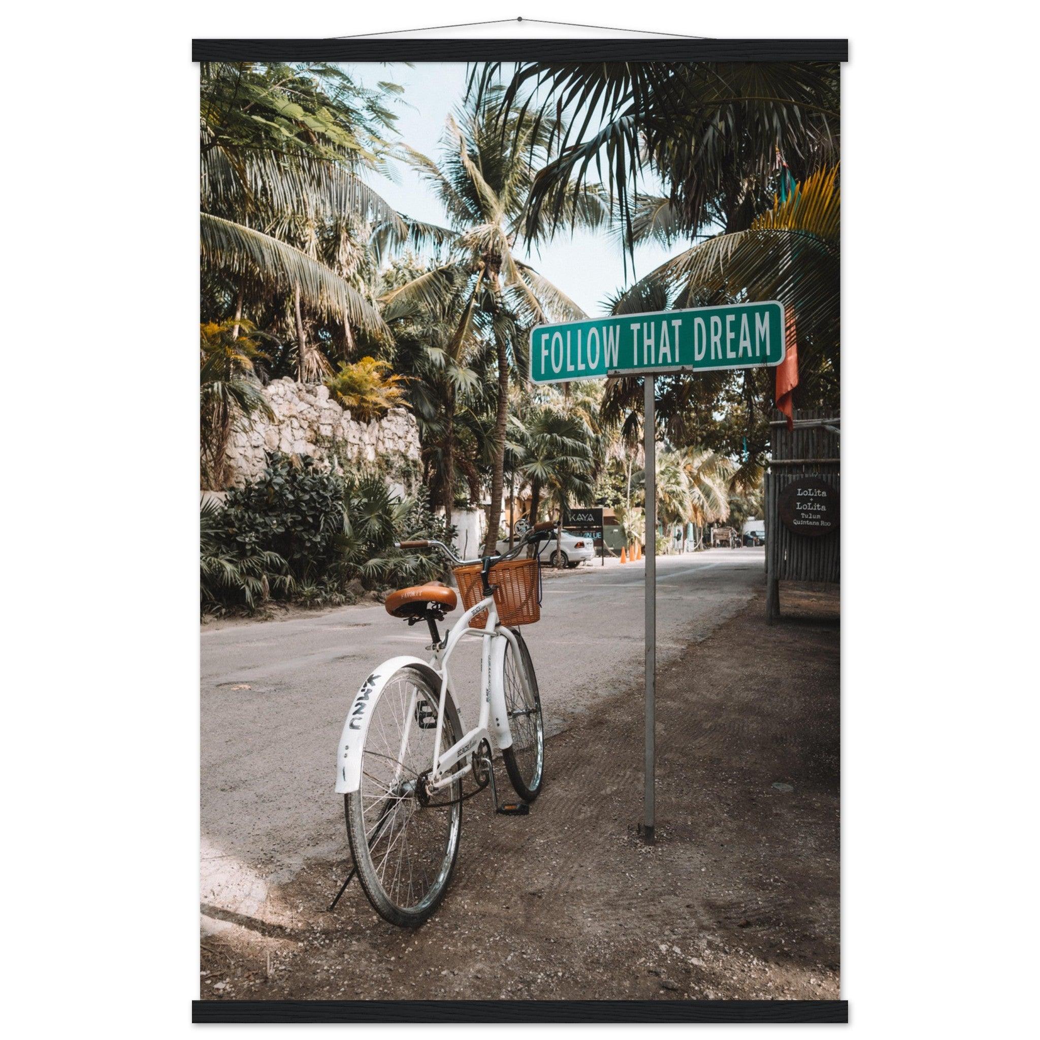 Tulum-Paradies: Inspirierendes Poster für Reiseenthusiasten. - Printree.ch Abenteuer, Fahrrad, Fahrradtour, Follow That Dream, Foto, Fotografie, Küste, Mexiko, Reisen, Strand, Tropen, unsplash, Urlaub