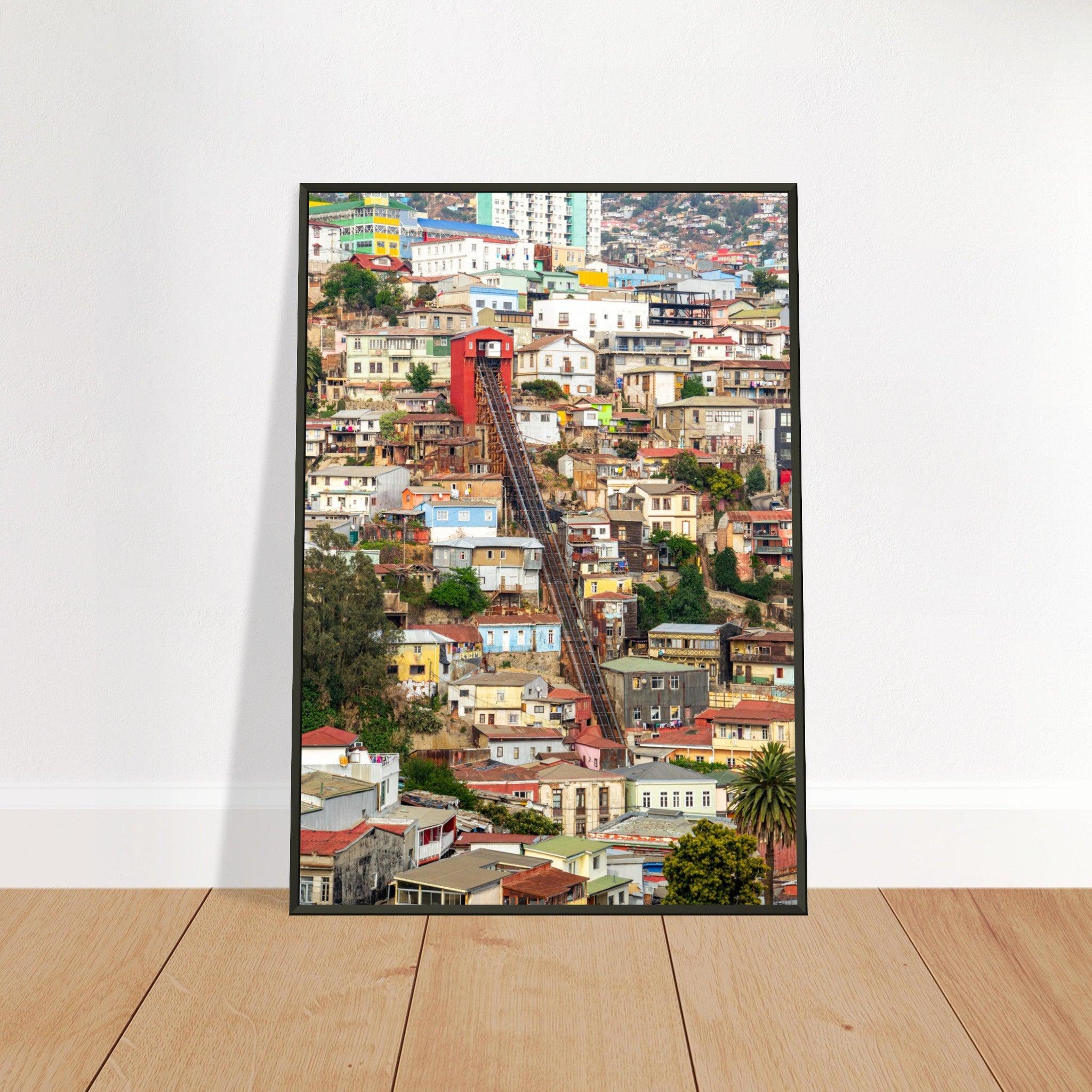 Valparaíso Schönheitsposter - Printree.ch bunte Häuser, Chile, Farben, Foto, Fotografie, Hafenstadt, Kultur, Künstlerviertel, Küste, Reisen, Stadtbild, Straßenkunst, UNESCO-Welterbe, unsplash, Valparaíso