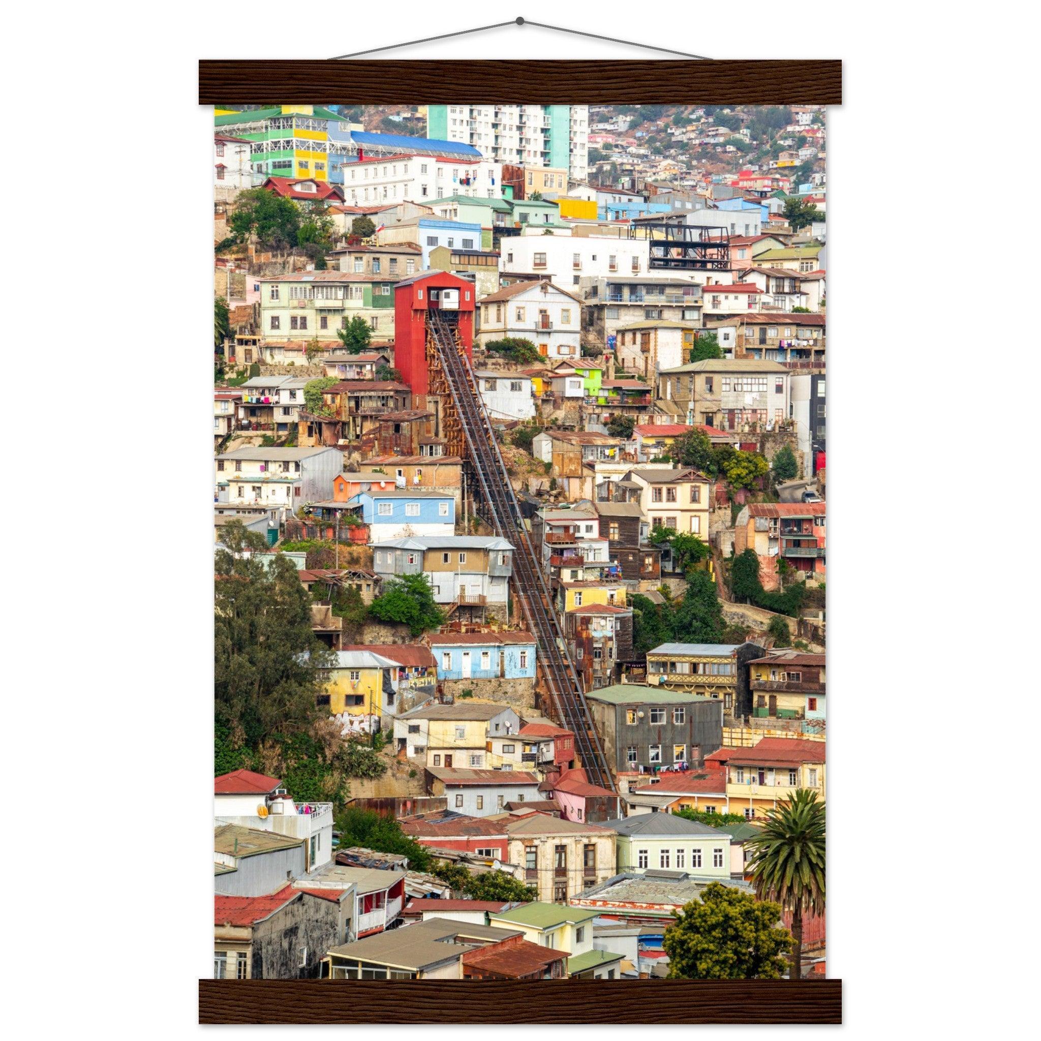 Valparaíso Schönheitsposter - Printree.ch bunte Häuser, Chile, Farben, Foto, Fotografie, Hafenstadt, Kultur, Künstlerviertel, Küste, Reisen, Stadtbild, Straßenkunst, UNESCO-Welterbe, unsplash, Valparaíso