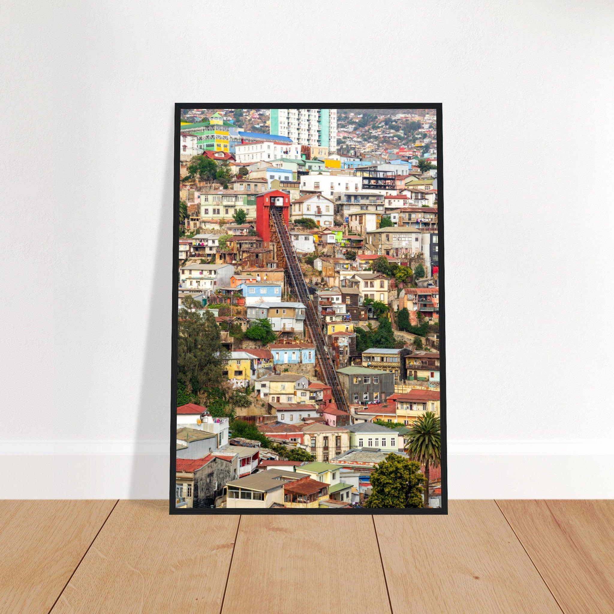 Valparaíso Schönheitsposter - Printree.ch bunte Häuser, Chile, Farben, Foto, Fotografie, Hafenstadt, Kultur, Künstlerviertel, Küste, Reisen, Stadtbild, Straßenkunst, UNESCO-Welterbe, unsplash, Valparaíso