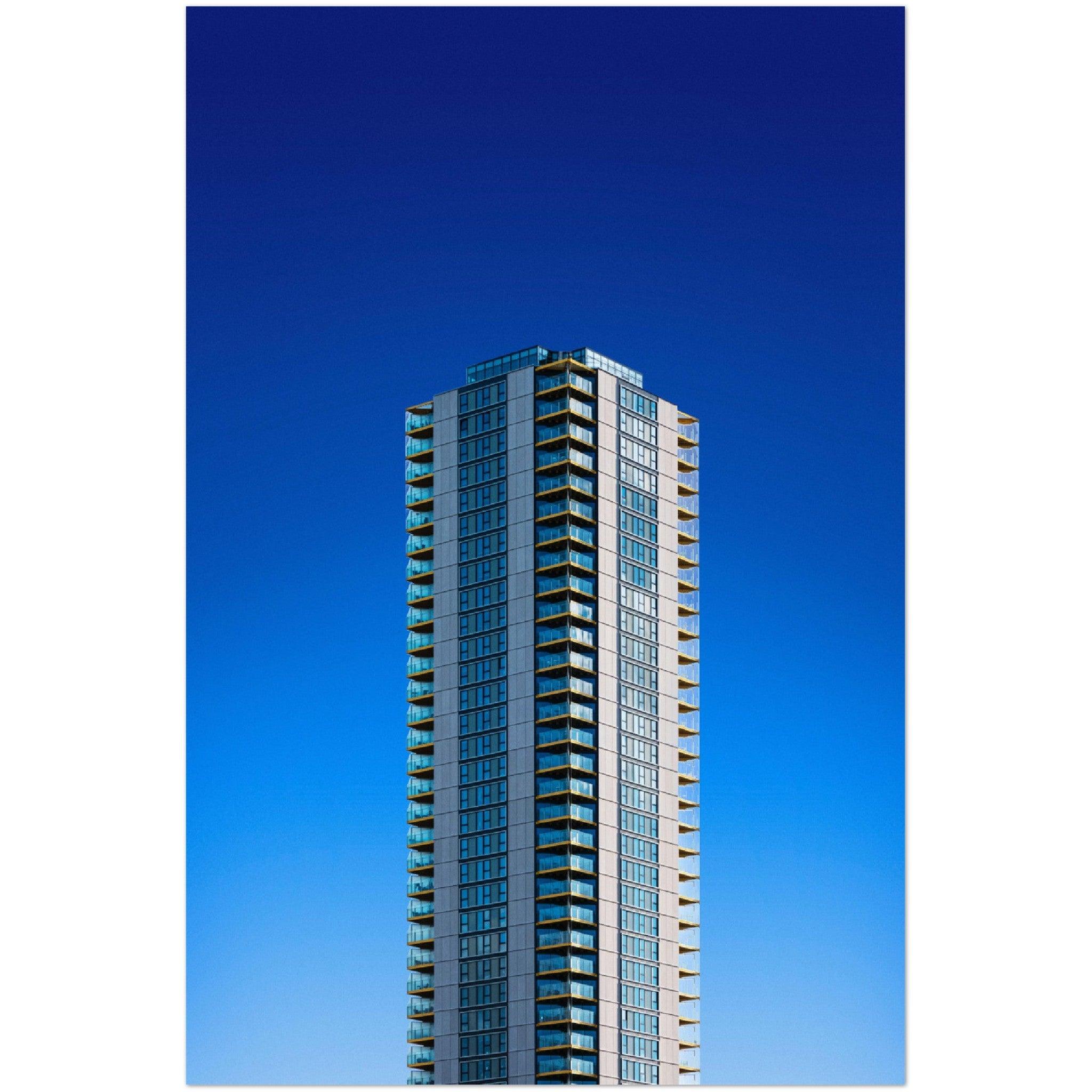 Blaues Hochhaus UNCLE Elephant and Castle - Printree.ch architecture, architekt, Architektur, Fotografie, gebäude, Minimal, minimalist, minimalistisch, pastel, pastell, Simone Hutsch, Unsplash