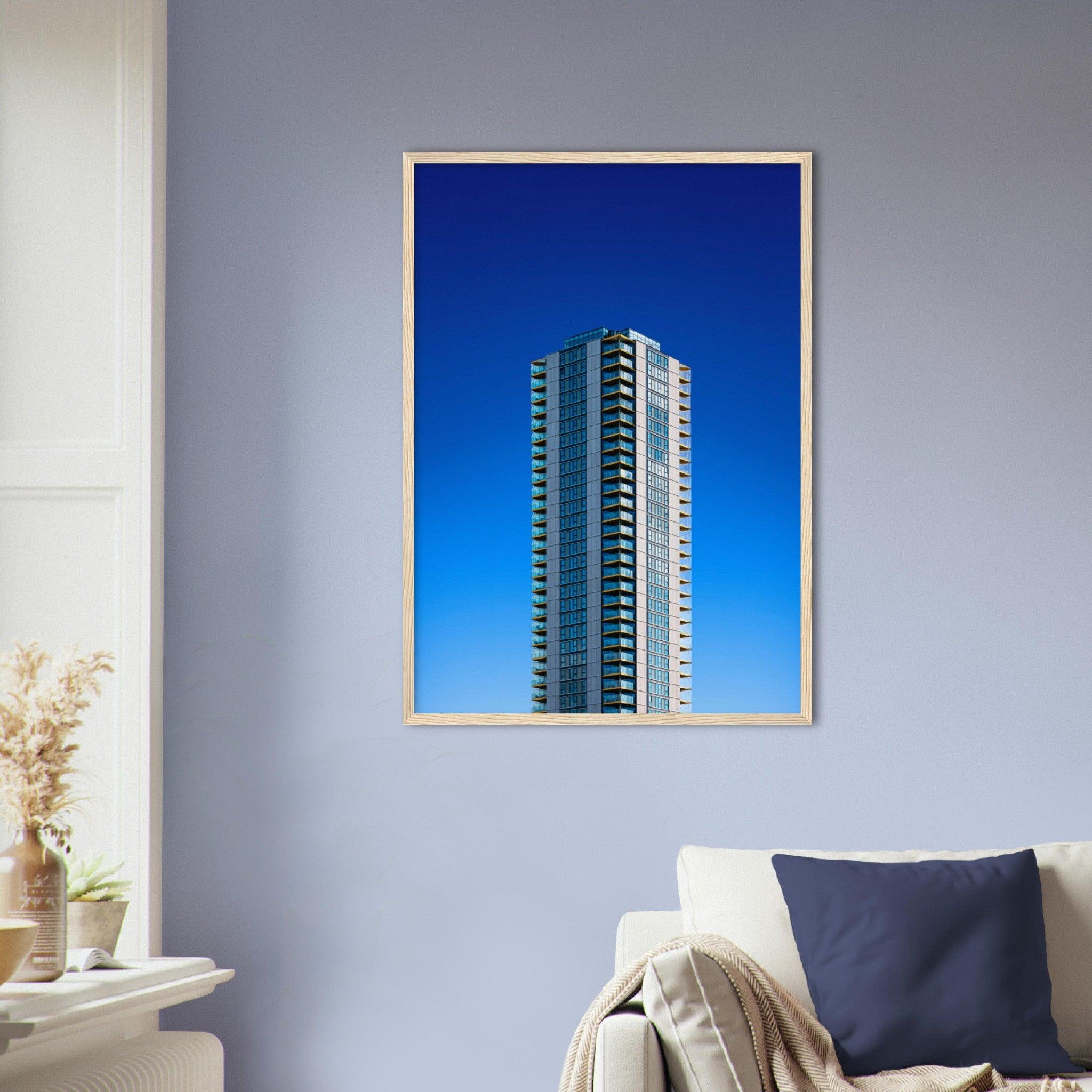 Blaues Hochhaus UNCLE Elephant and Castle - Printree.ch architecture, architekt, Architektur, Fotografie, gebäude, Minimal, minimalist, minimalistisch, pastel, pastell, Simone Hutsch, Unsplash