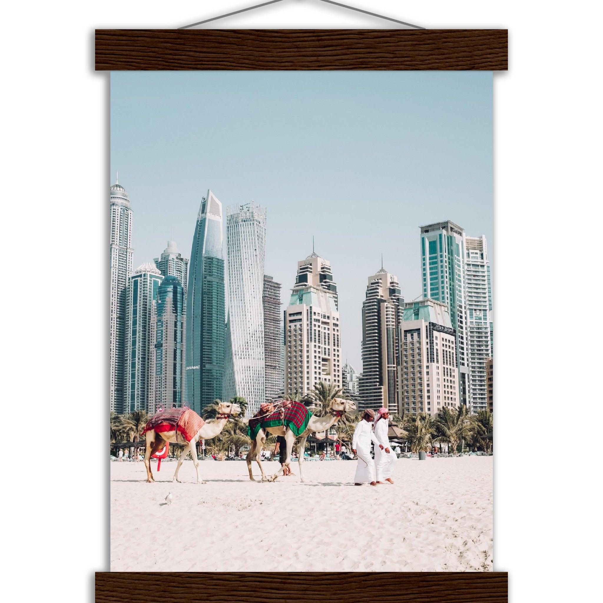 Dubai, United Arab Emirates - Printree.ch arabisch, architektur, blau, blick, dubai, emirate, Foto, Fotografie, geschäft, golf, himmel, innenstadt, landschaft, lebensstil, luxus, menschen, persisch, reisen, schön, skyline, stadt, stadtbild, tourismus, traditionell, turm, uae, vereinigt, wahrzeichen, wasser, wolkenkratzer