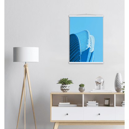 Gebäude Blau minimalistischer Lebensstil - Printree.ch Architektur, aussen, Aussicht, Bezirk, blau, Büro, Fassade, Fenster, Finanzen, Foto, Fotografie, futuristisch, Gebäude, geometrisch, Geschäft, Glas, Himmel, hintergrund, hoch, modern, Reflexion, Sonne, sonnig, Stadt, Tag, Unternehmen, urban, Wolken, zeitgenössisch, Zentrum