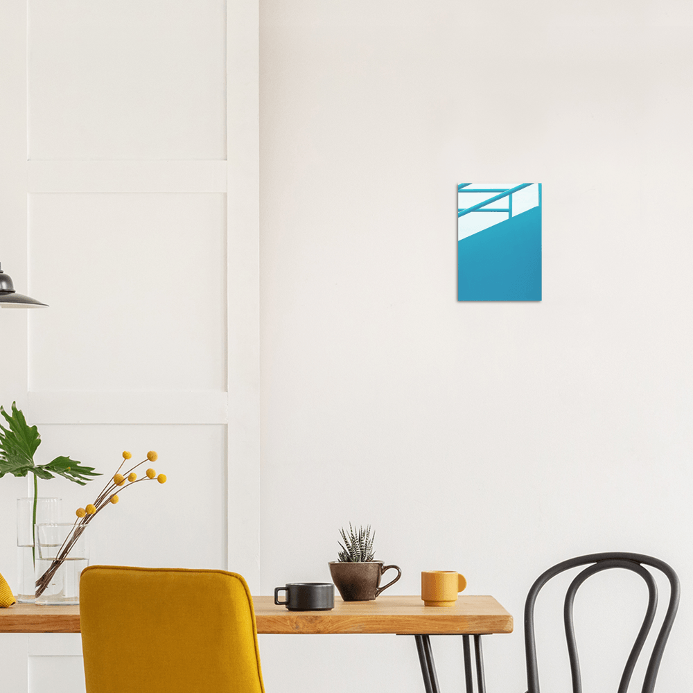 Geländer Blau minimalistischer Lebensstil - Printree.ch Architektur, blau, Brücke, Bungalows, Dach, Dächer, Form, Foto, Fotografie, Gebäude, grossstädtisch, Horizont, im Freien, Immobilien, klarer blauer Himmel, Klima, Küste, Metropole, minimalistisch, Natur, niemand, Perspektive, Reisen, riesig, Sommer, Strand, Struktur, Treppe, urban, Wasser, Zement