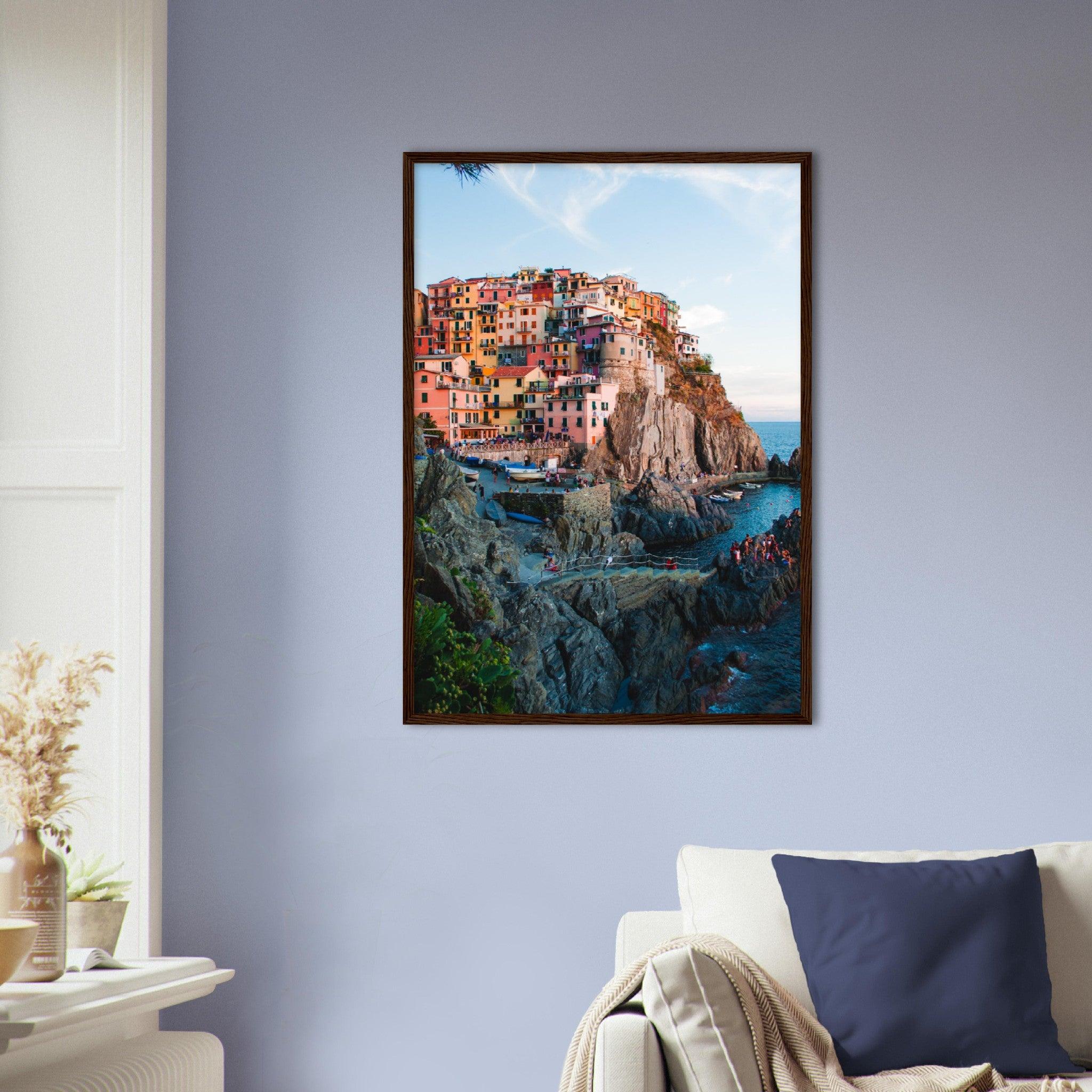 Manarola, Italy - Printree.ch architektur, berühmt, cinque, cinque terre, dorf, europa, farbig, Foto, Fotografie, italien, italienisch, küste, landschaft, ligurien, manarola, mediterran, meer, natur, reisen, riomaggiore, schön, sommer, stadt, stadtbild, strand, terre, tourismus, urlaub, vernazza, wahrzeichen, ziel