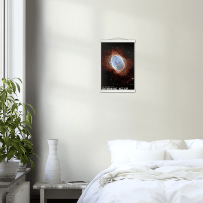 Südlicher Ringnebel Poster - Printree.ch Astronomie, astronomisches Objekt, Deep-Space-Fotografie, Foto, Fotografie, Galaxie, Himmelskörper, NASA, Nebel, Poster, space, Sternbild, südlicher Ringnebel, Universum, WEBB, Weltraum